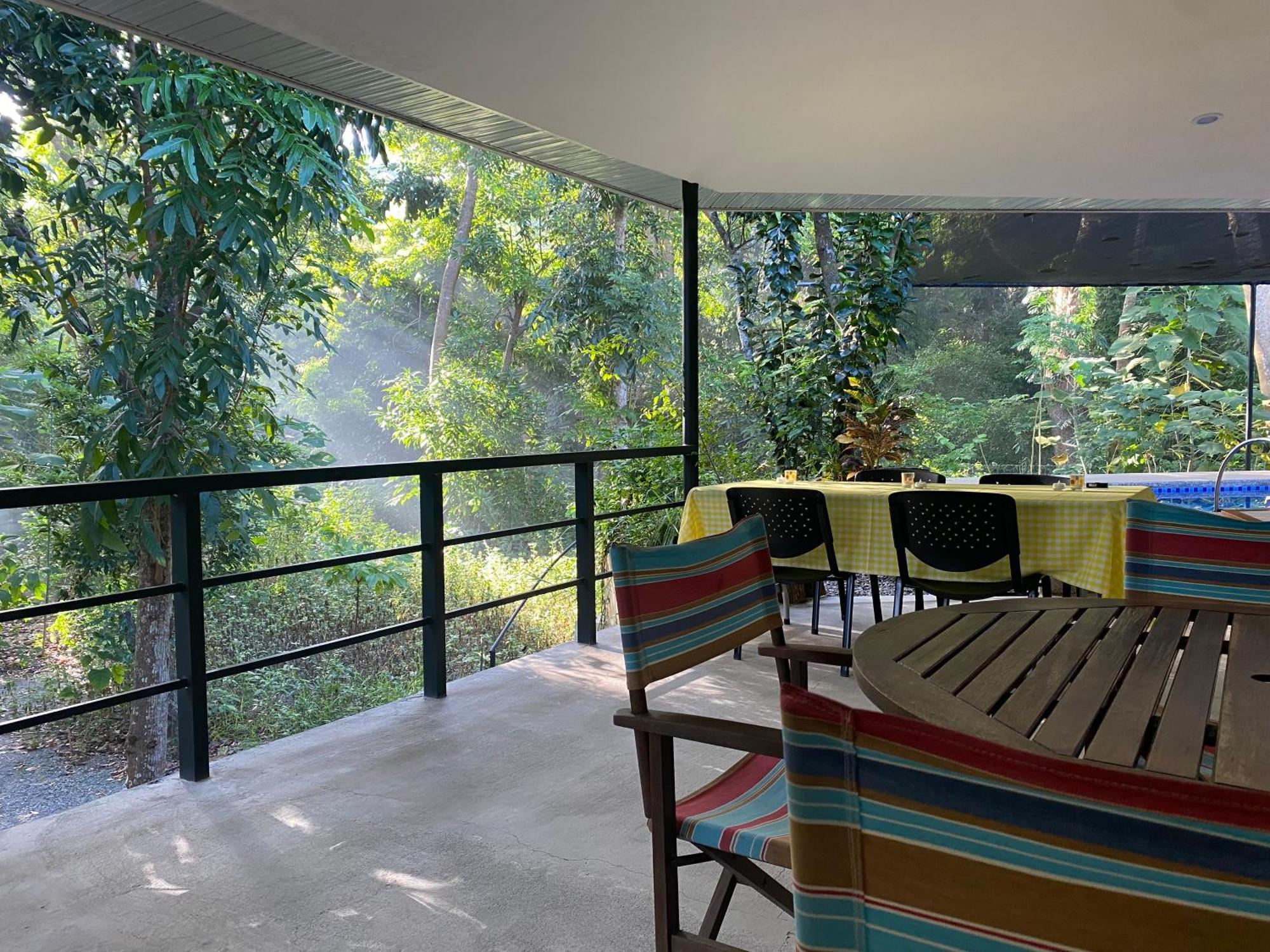 Balai Benedicere Bed & Breakfast Bacnotan Bagian luar foto